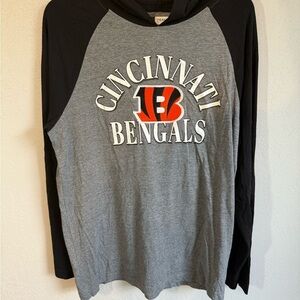 Men’s L Gray NFL Team Apparel Cincinnati Bengals Long Sleeve Lightweight Hoodie